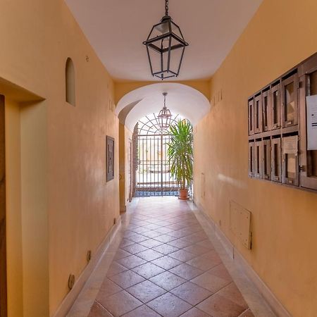 Vg Trevi Fountain 5 Stelle Elegant Apartment โรม ภายนอก รูปภาพ