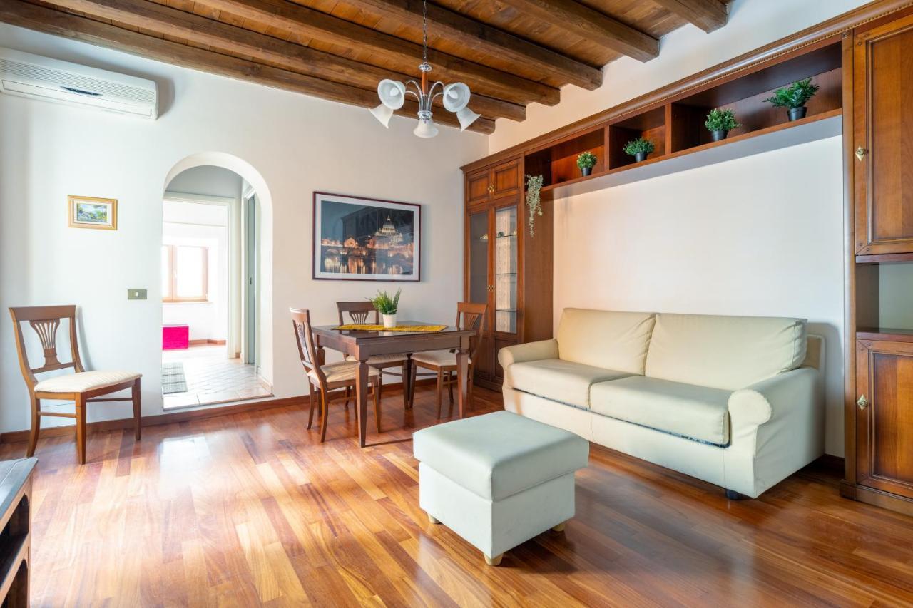 Vg Trevi Fountain 5 Stelle Elegant Apartment โรม ภายนอก รูปภาพ